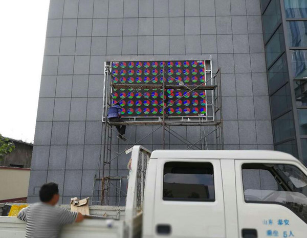 LED顯示屏儲存及安裝的注意事項(xiàng)